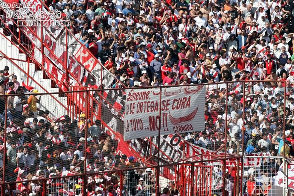 San Martín de Tucumán vs River Plate (AP 2008) 23